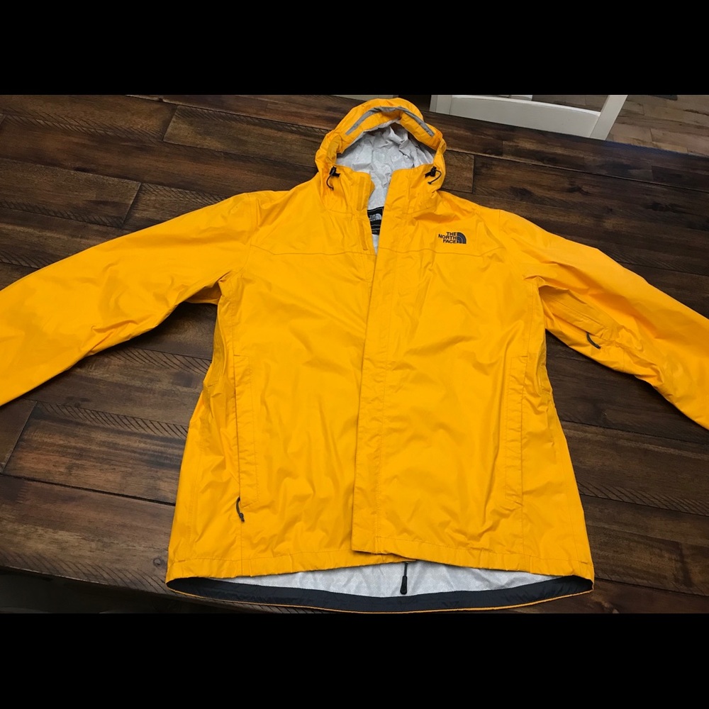 Men’s the north face rain jacket